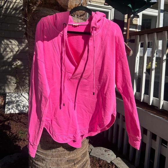Anthropologie Pilcro Wharfside V Neck Hoodie in Hot Pink size women’s Medium - Picture 8 of 8